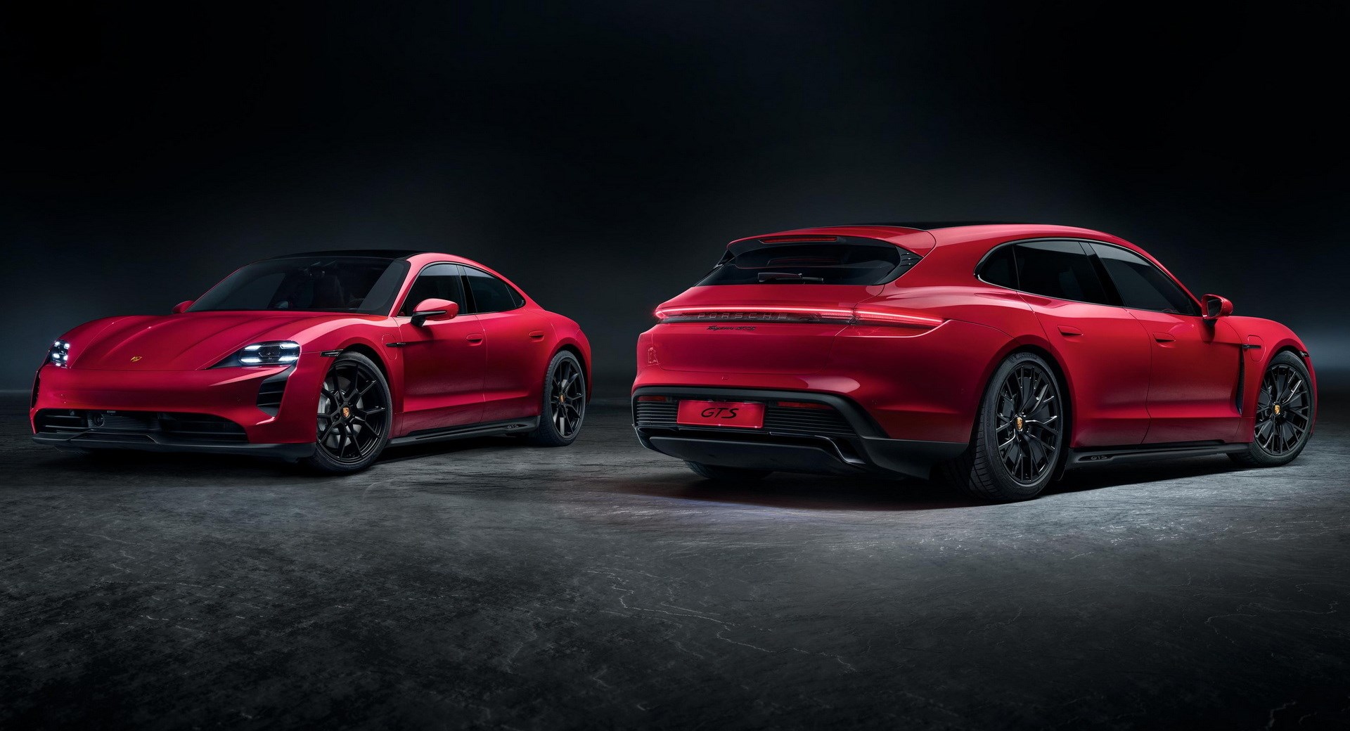 Yeni Porsche Taycan Sport Turismo ailesi detaylandı