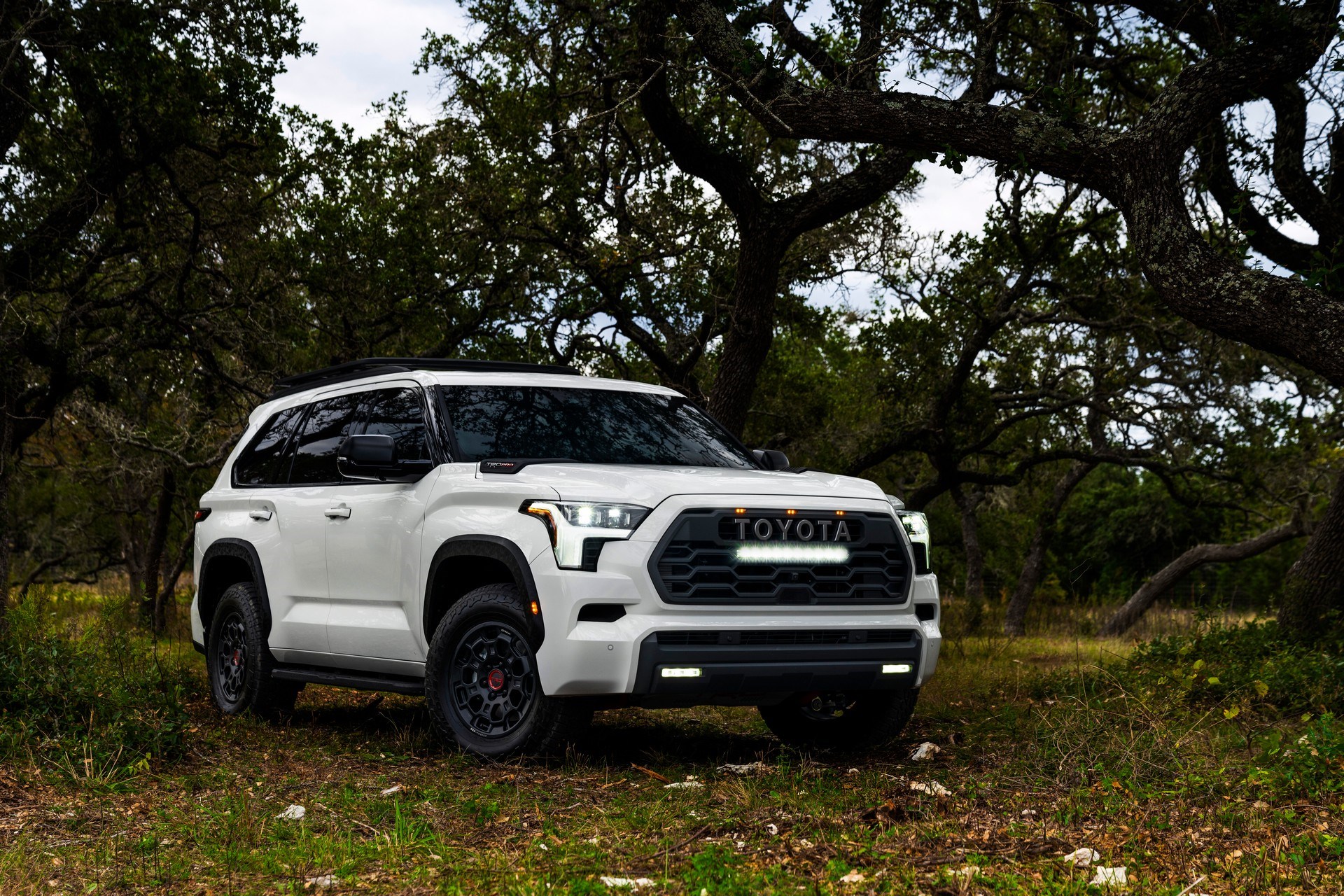 Yeni 2022 Toyota Sequoia tanıtıldı 443 beygirlik büyük SUV DonanımHaber
