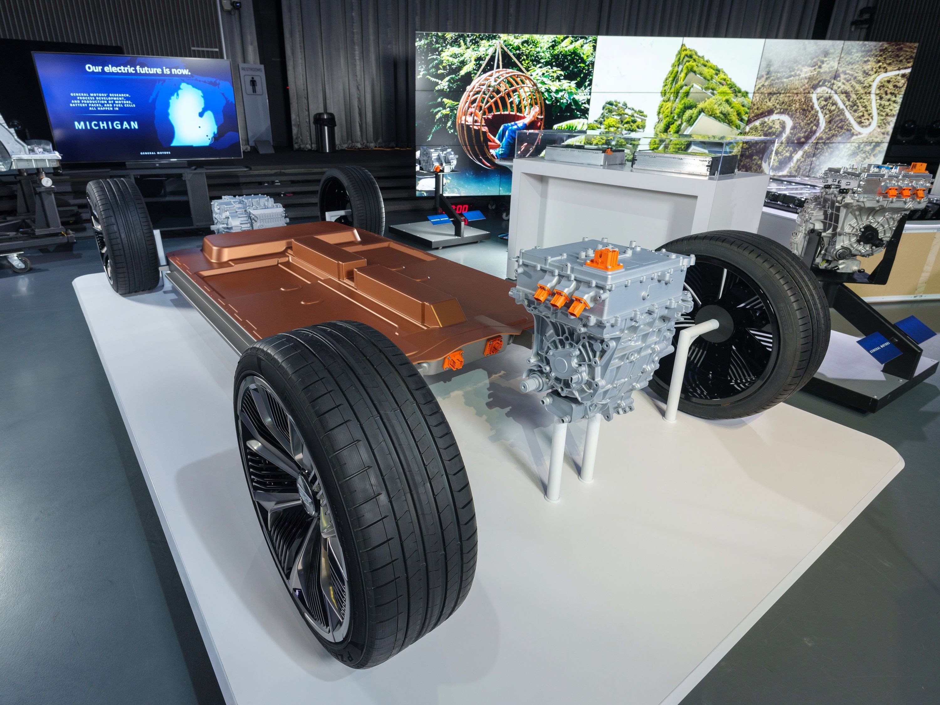 GM ve LG, elektrikli araçlar için dev bir pil fabrikası kuracak