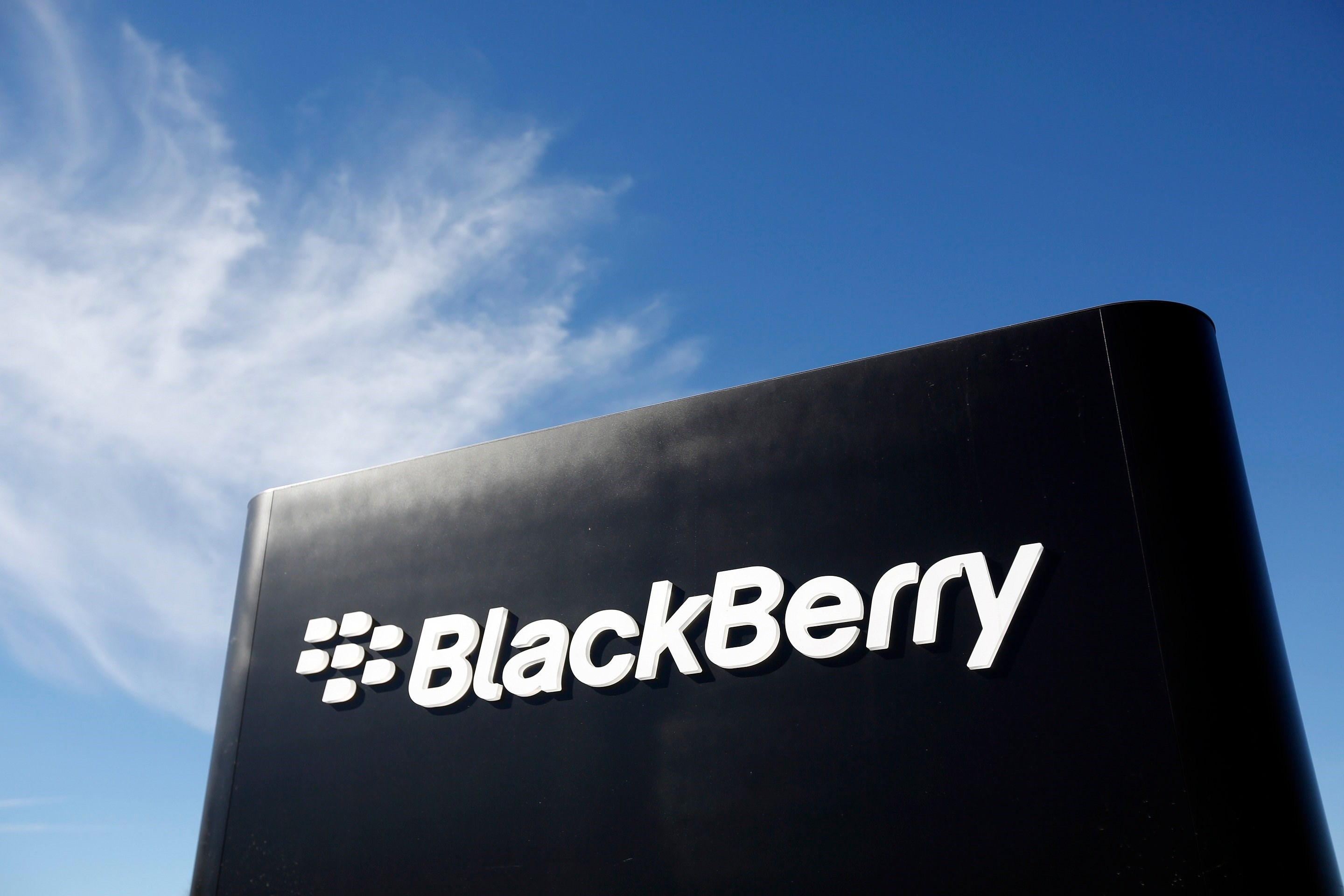 Blackberry, mobil teknoloji patentlerini 600 milyon dolara sattı