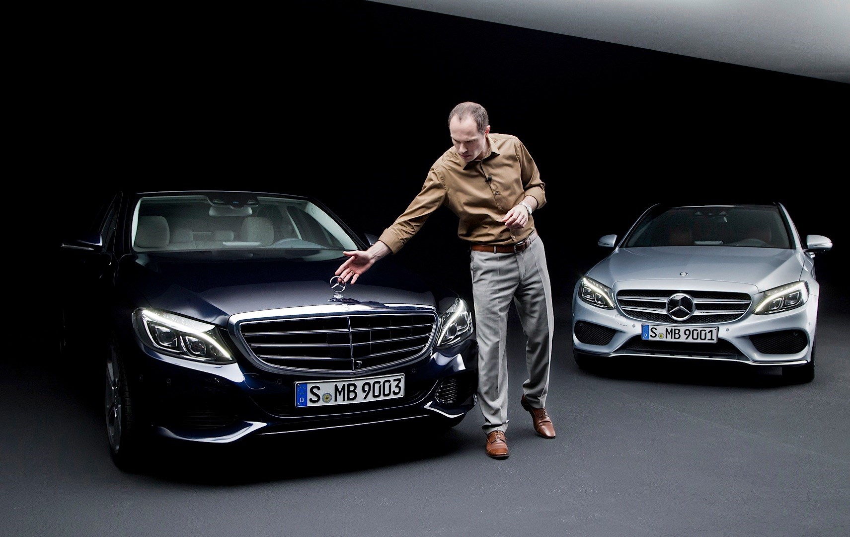 Daimler AG'nin ismi Mercedes-Benz Group AG olarak değişti