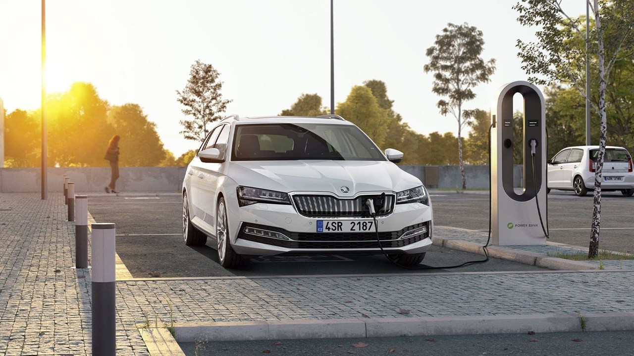 Skoda, 2025 yılına kadar üç yeni elektrikli araç piyasaya sürecek