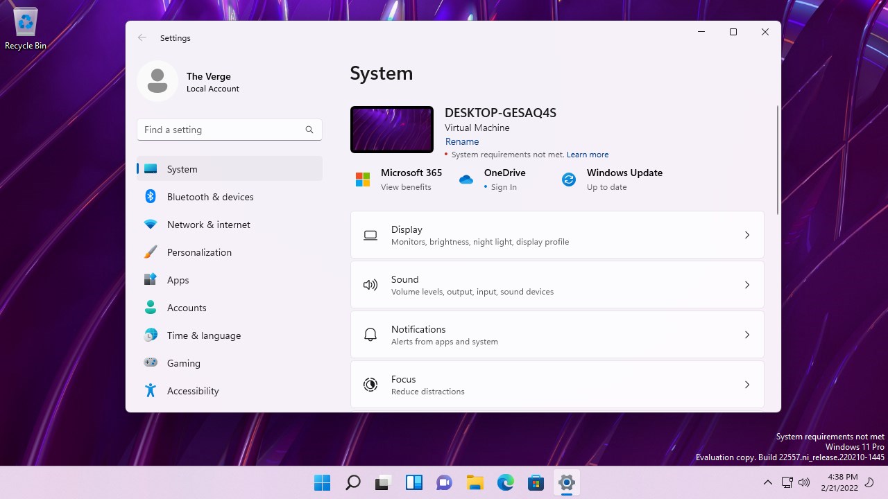 Windows 11 masaüstüne can sıkıcı uyarı fligranı geliyor