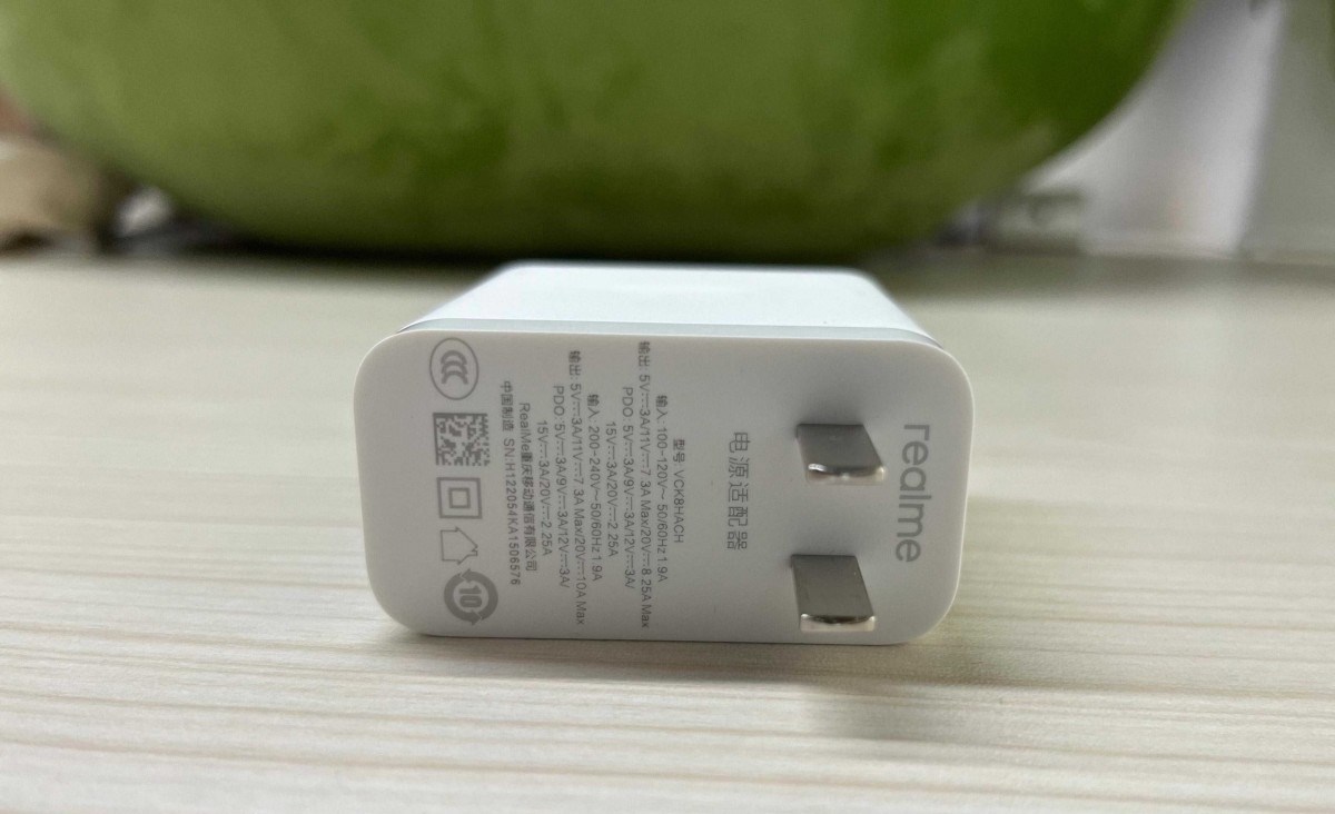 Realme akıllı telefonlar için 200W hızlı şarj desteği sunacak