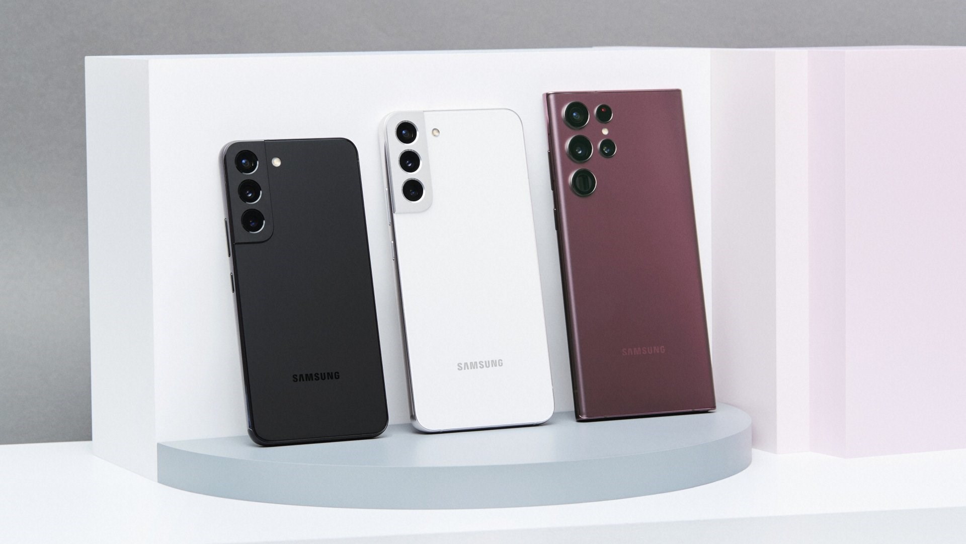 Samsung Galaxy S22 serisi için ilk yazılım güncellemesi çıktı
