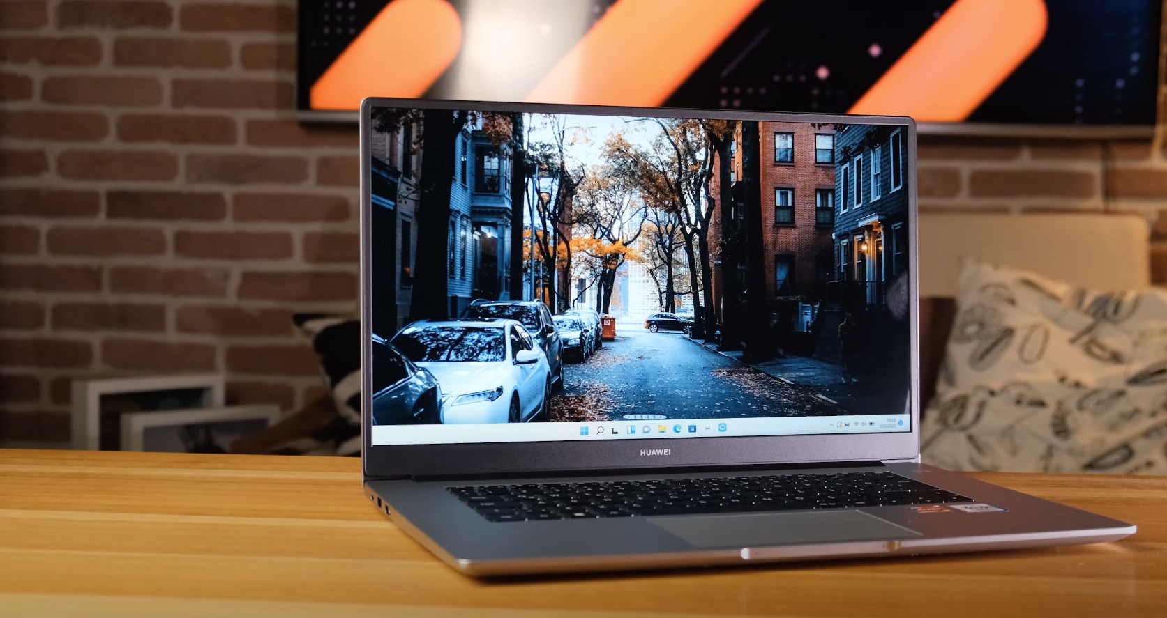 Huawei MateBook D15 2022 - Çok popülerdi, yenilendi!