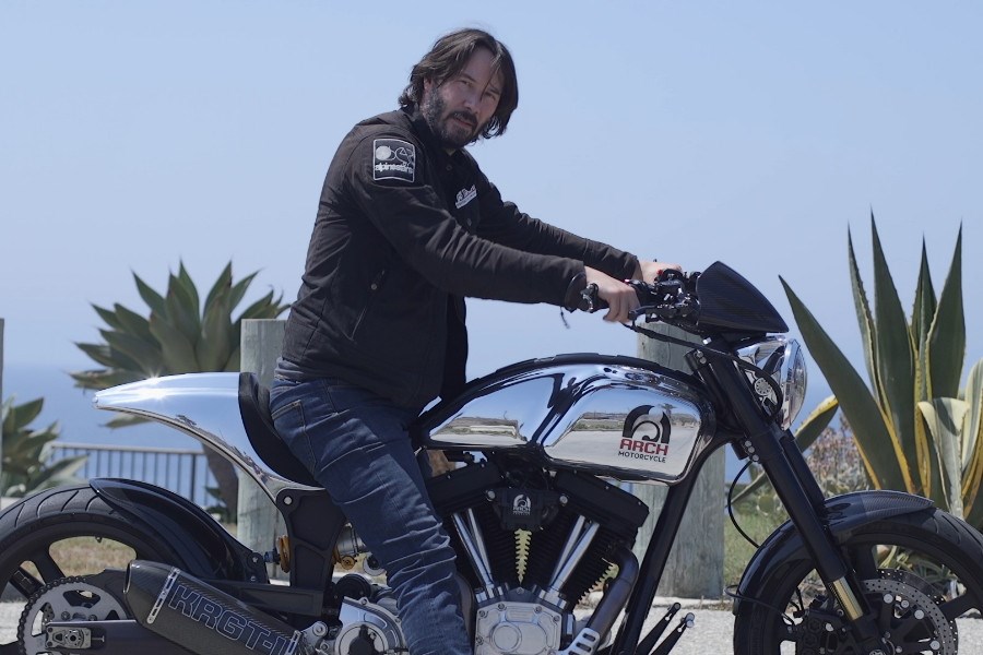 Keanu Reeves elektrikli motosiklet üretimine girmeye hazırlanıyor