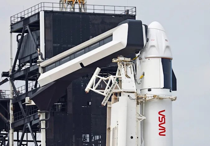 SpaceX, Crew Dragon üretimini sonlandırıyor