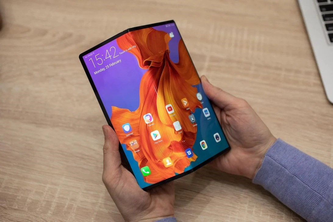 Katlanabilir Huawei Mate X3, Nisan ayında geliyor