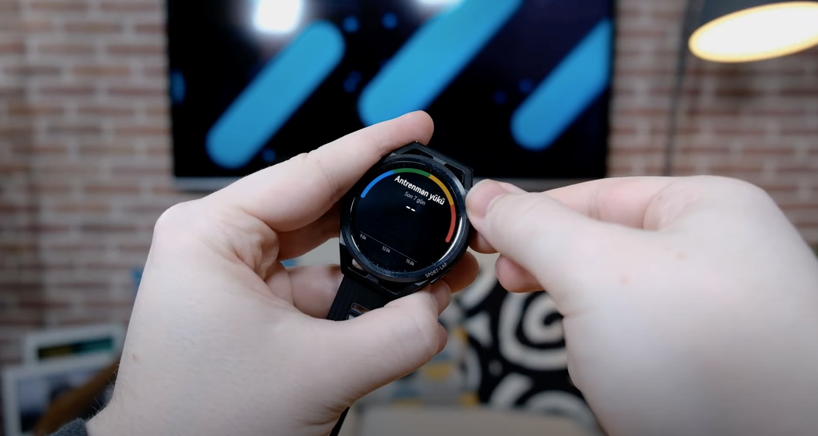 Huawei'den sporculara özel akıllı saat - Huawei Watch GT Runner!