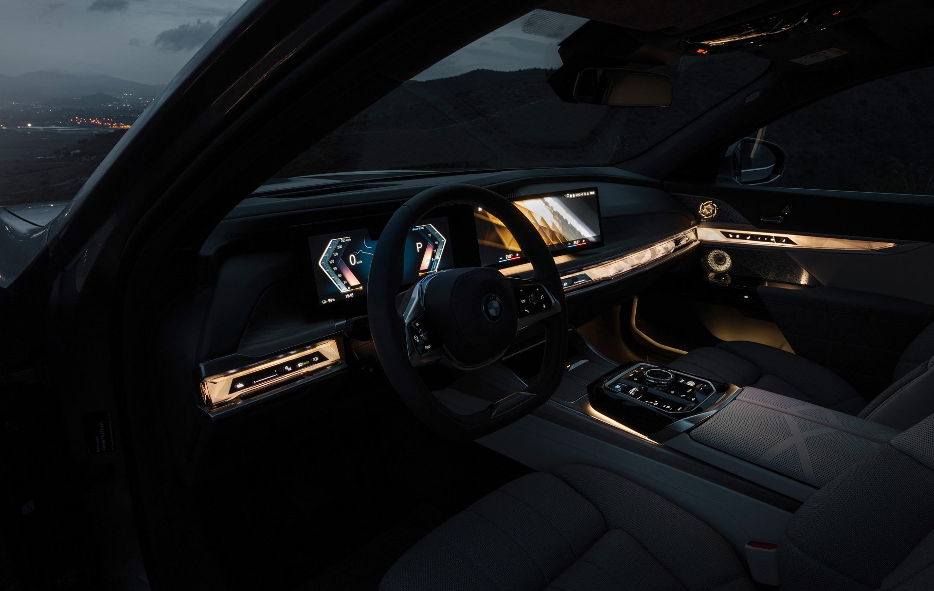 BMW i7 elektrikli sedan tanıtıldı: İşte tasarımı ve özellikleri