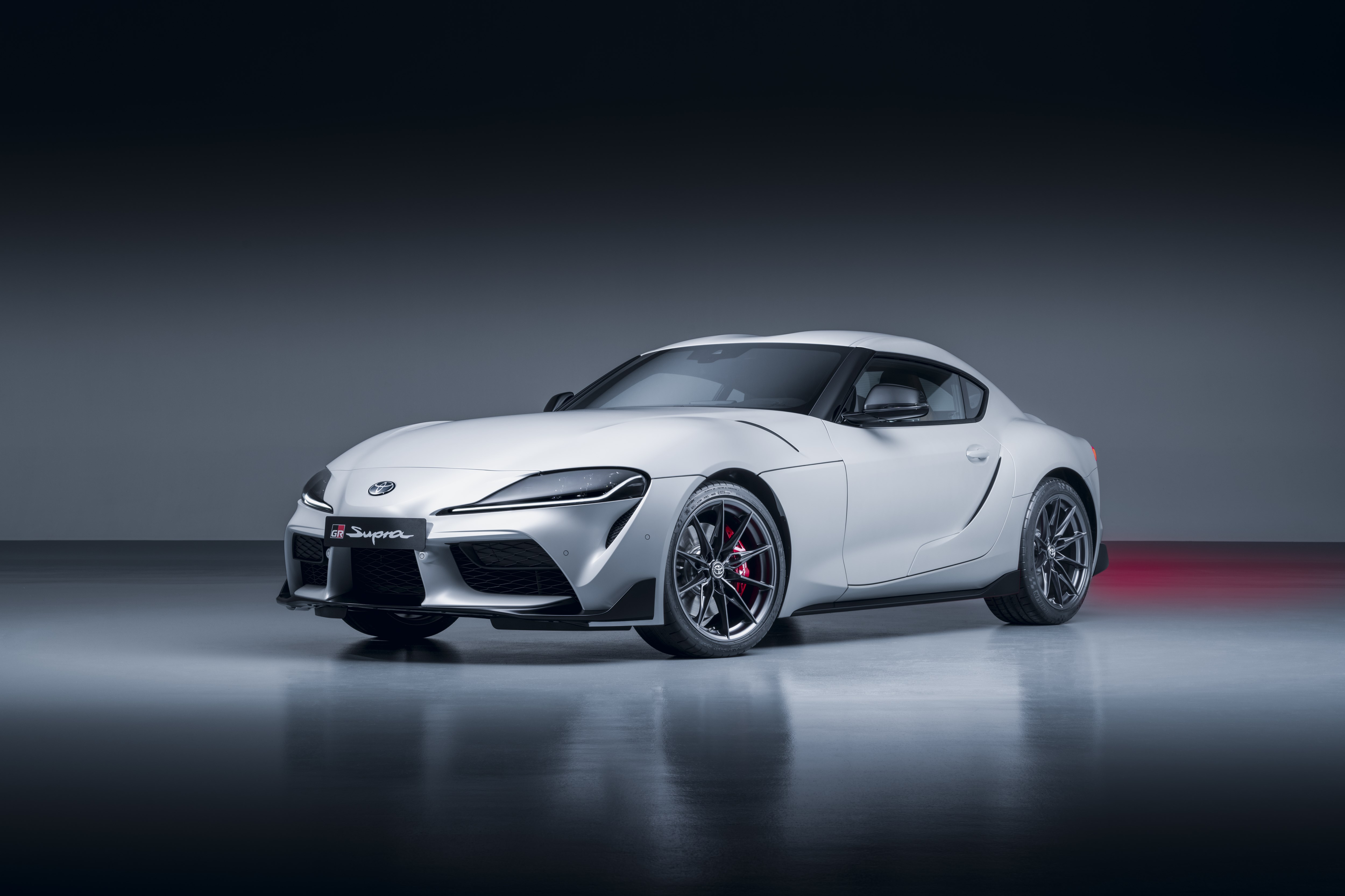 Toyota GR Supra'ya manuel şanzıman seçeneği eklendi