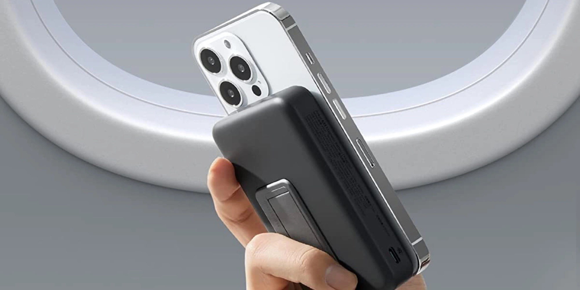Anker'den iPhone 12 ve 13 için yeni MagSafe batarya paketi