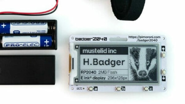Badger 2040 programlanabilir E-Ink ekran projesi