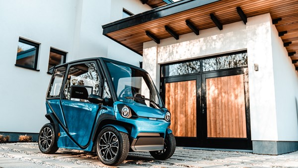 Güneş panelli minik elektrikli araç Squad, Avrupa'da ön siparişe açıldı
