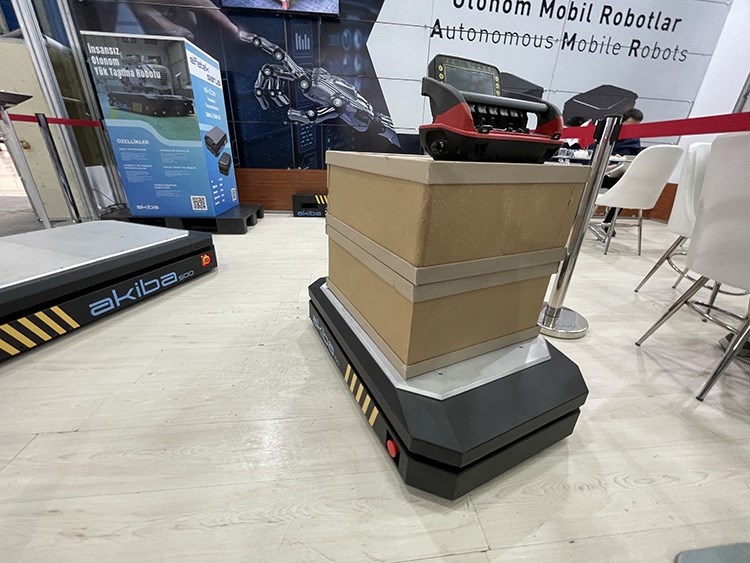 İnsansız yük taşıma robotu AKİBA seri üretime hazır