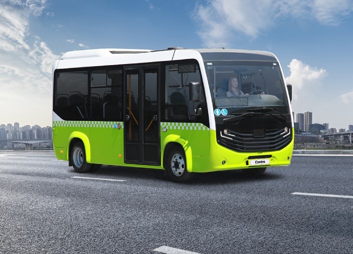 Otokar, yeni minibüsü Centro ve elektrikli e-Centro'yu sergiledi