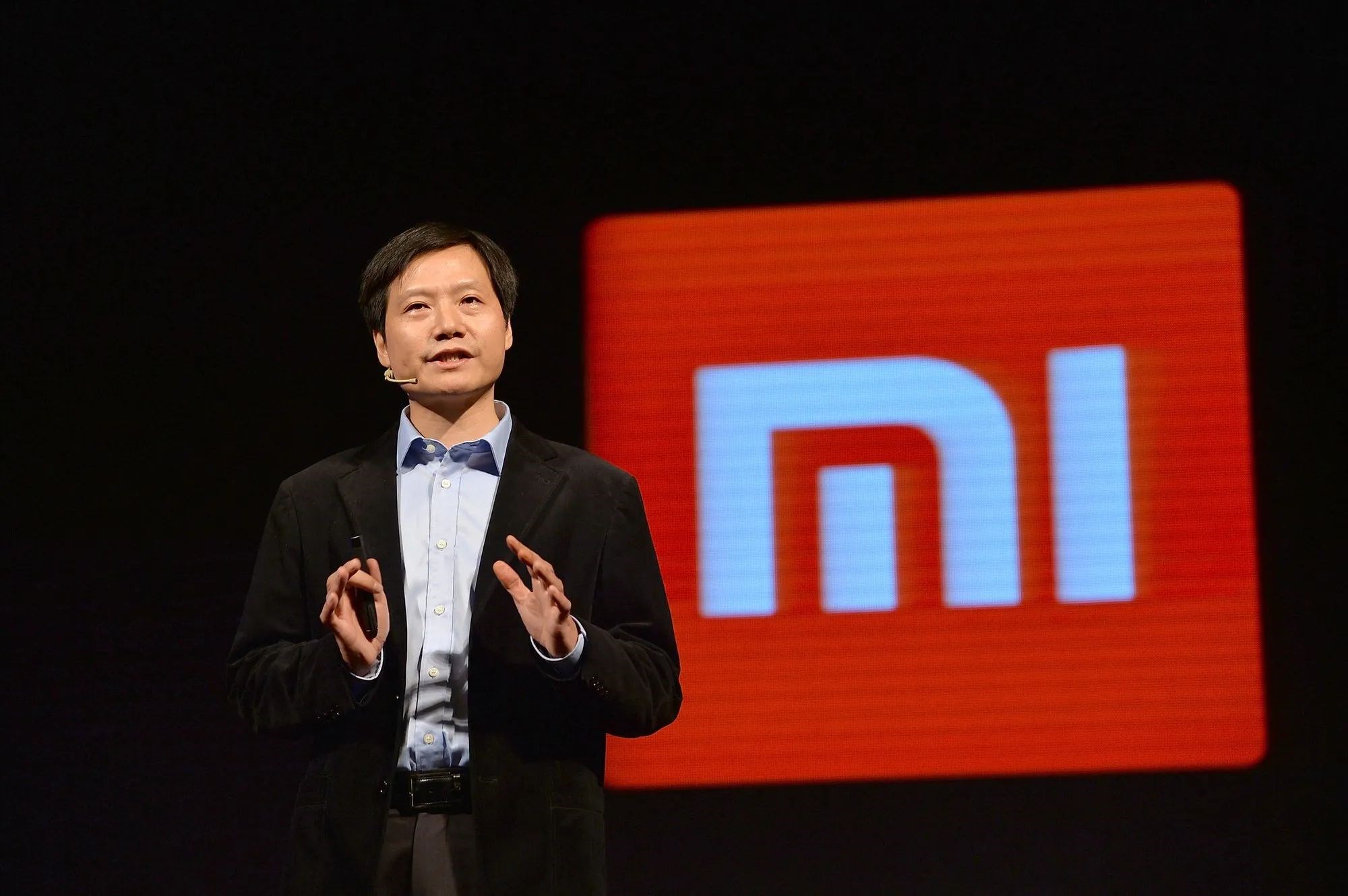 Xiaomi CEO'su Lei Jun, kullandığı akıllı telefonları gösterdi