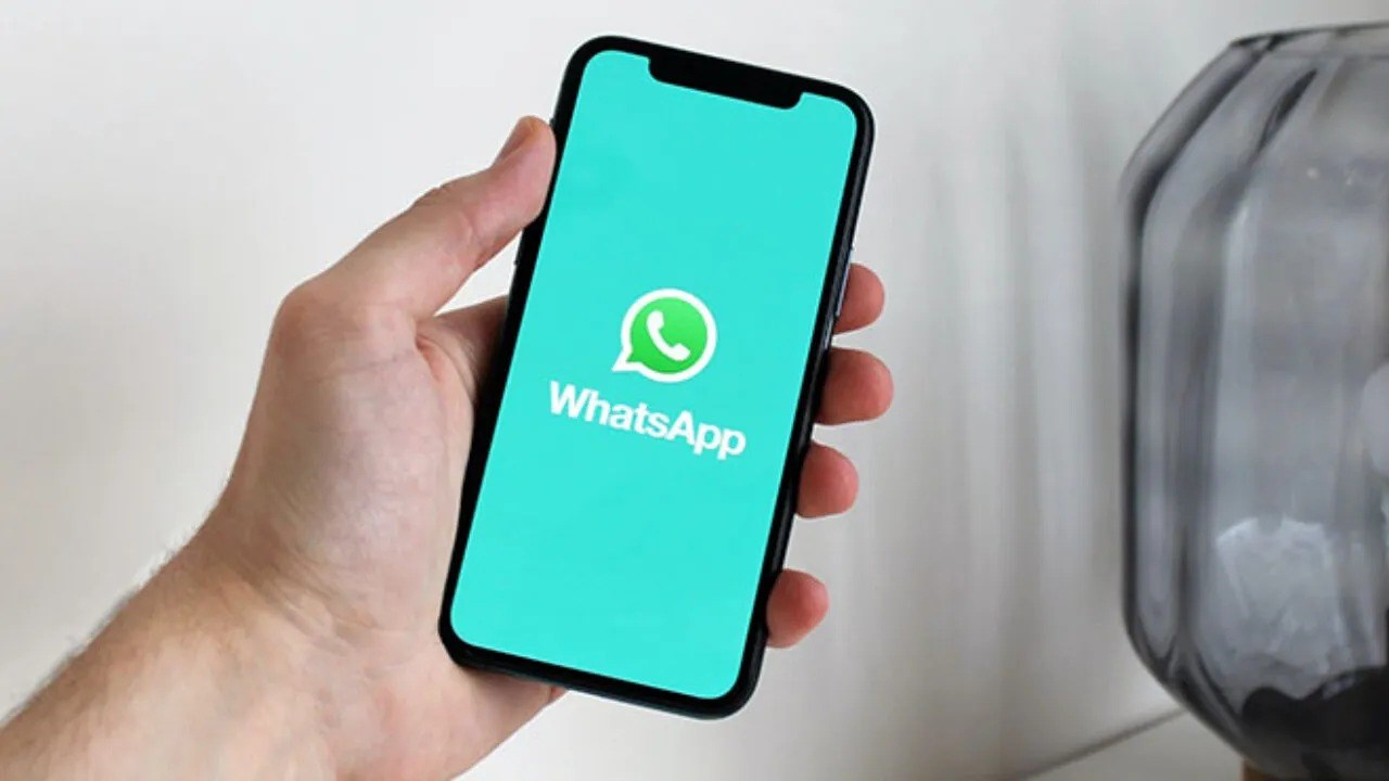 WhatsApp, mesaj kaydetme özelliği üzerinde çalışıyor