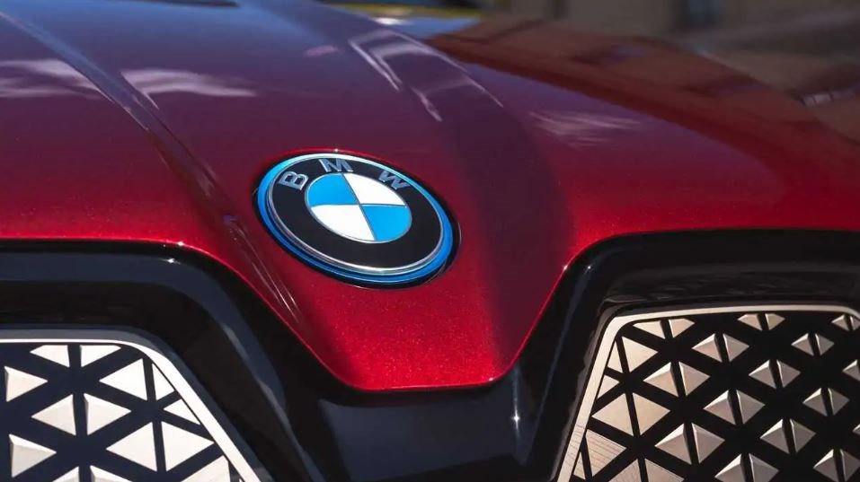 CATL, BMW'nin yeni elektrikli araçlarına silindirik pil üretecek