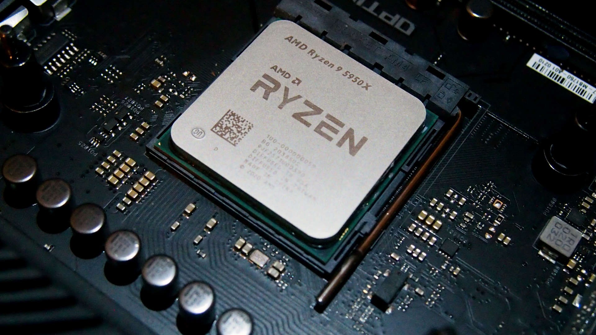 AMD, Ryzen işlemcilerin fTPM performans sorunlarını düzeltiyor