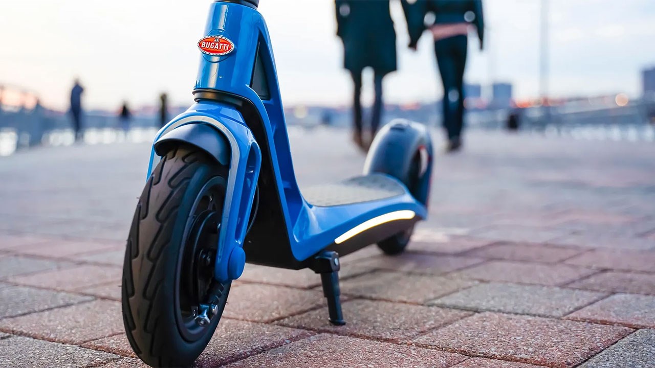 Bugatti imzalı elektrikli scooter piyasaya sürüldü!