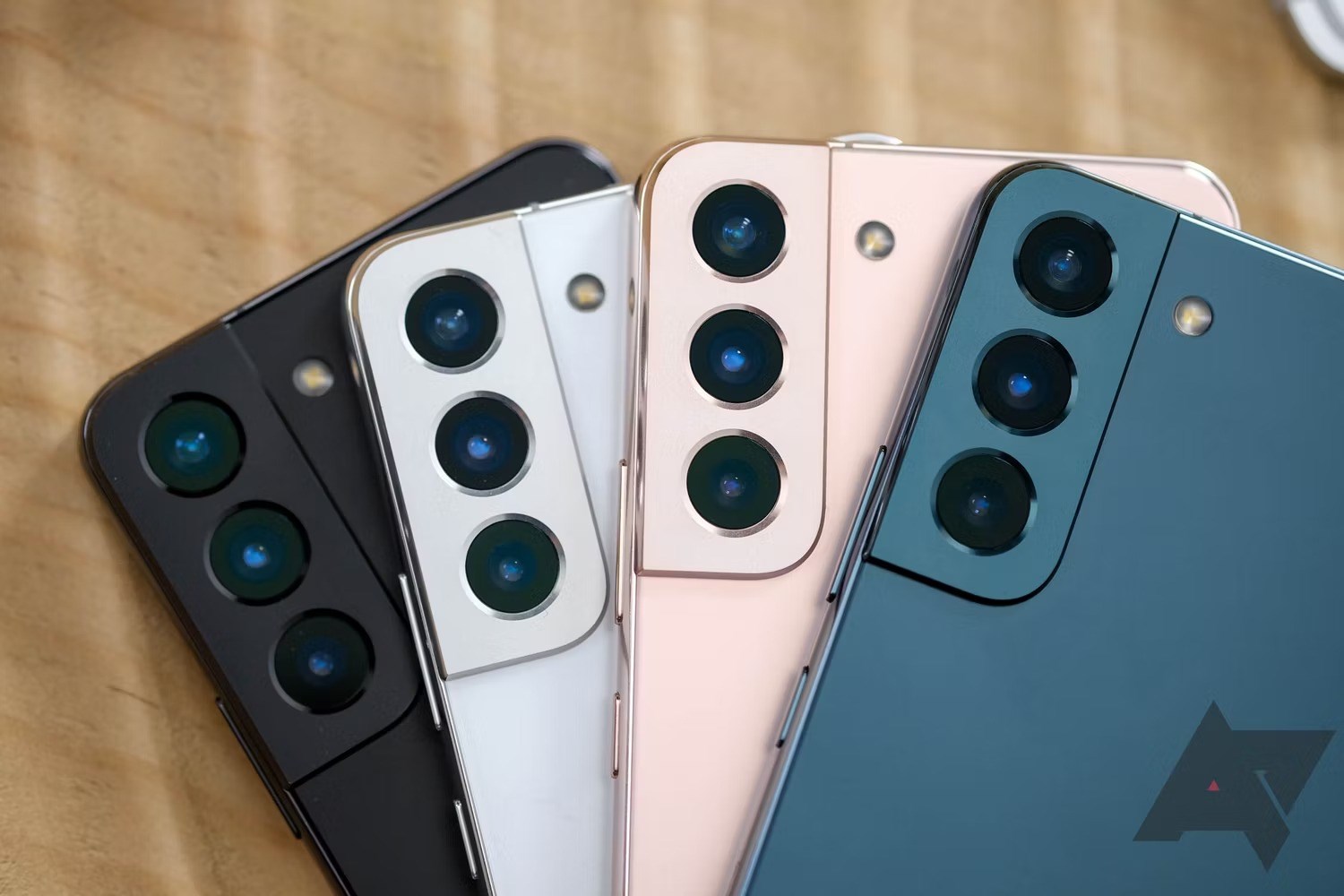 Samsung Galaxy S22 serisi yakında yeni renk seçeneğiyle gelebilir