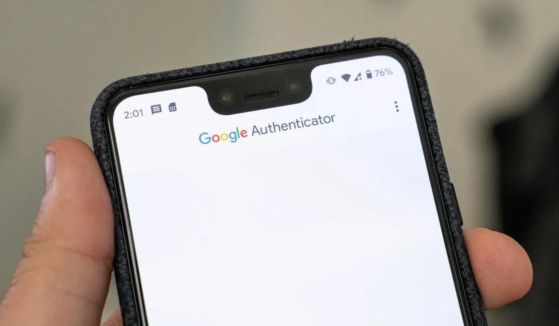 Google Authenticator, kodları gizleyen özelliğini kaldırıyor