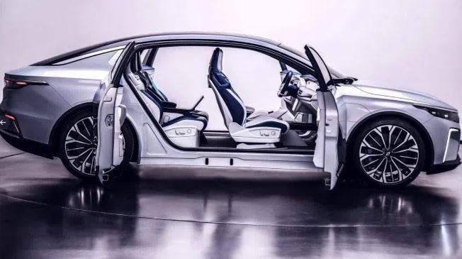 TOGG sedan konsepti Zorlu Center'da sergileniyor