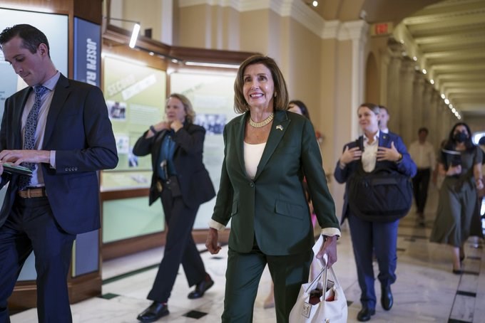 Pelosi Tayvan’a inecek mi?