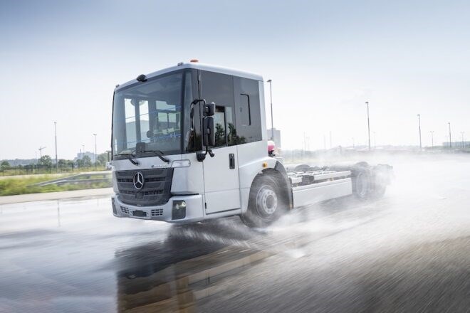 Daimler Truck, elektrikli eEconic’in seri üretimine başladı