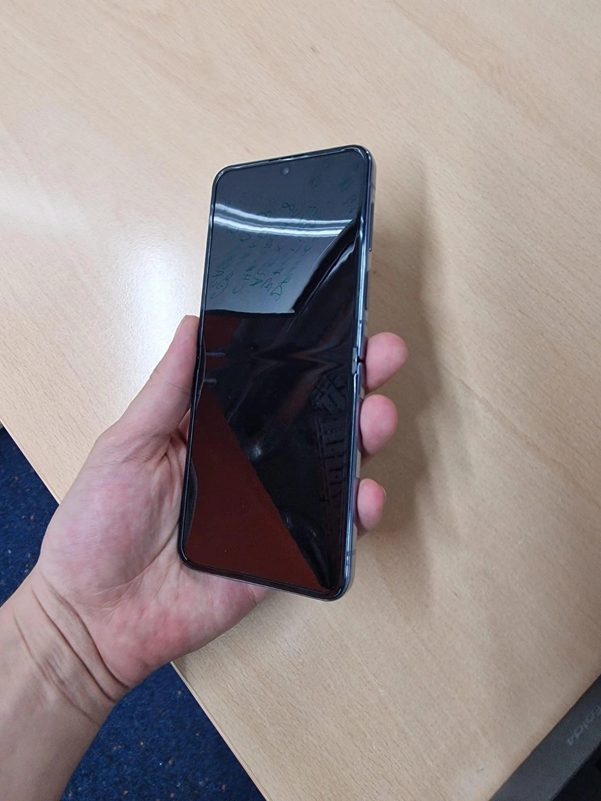 Samsung Galaxy Z Fold4 ve Z Flip4'ün canlı görüntüleri sızdırıldı