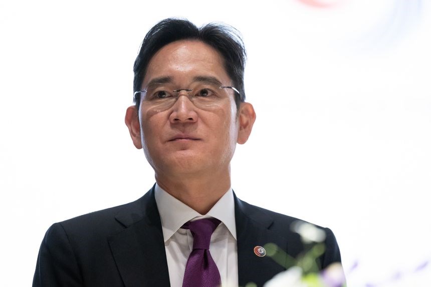Güney Kore Devlet Başkanı, Samsung CEO'sunu affetti