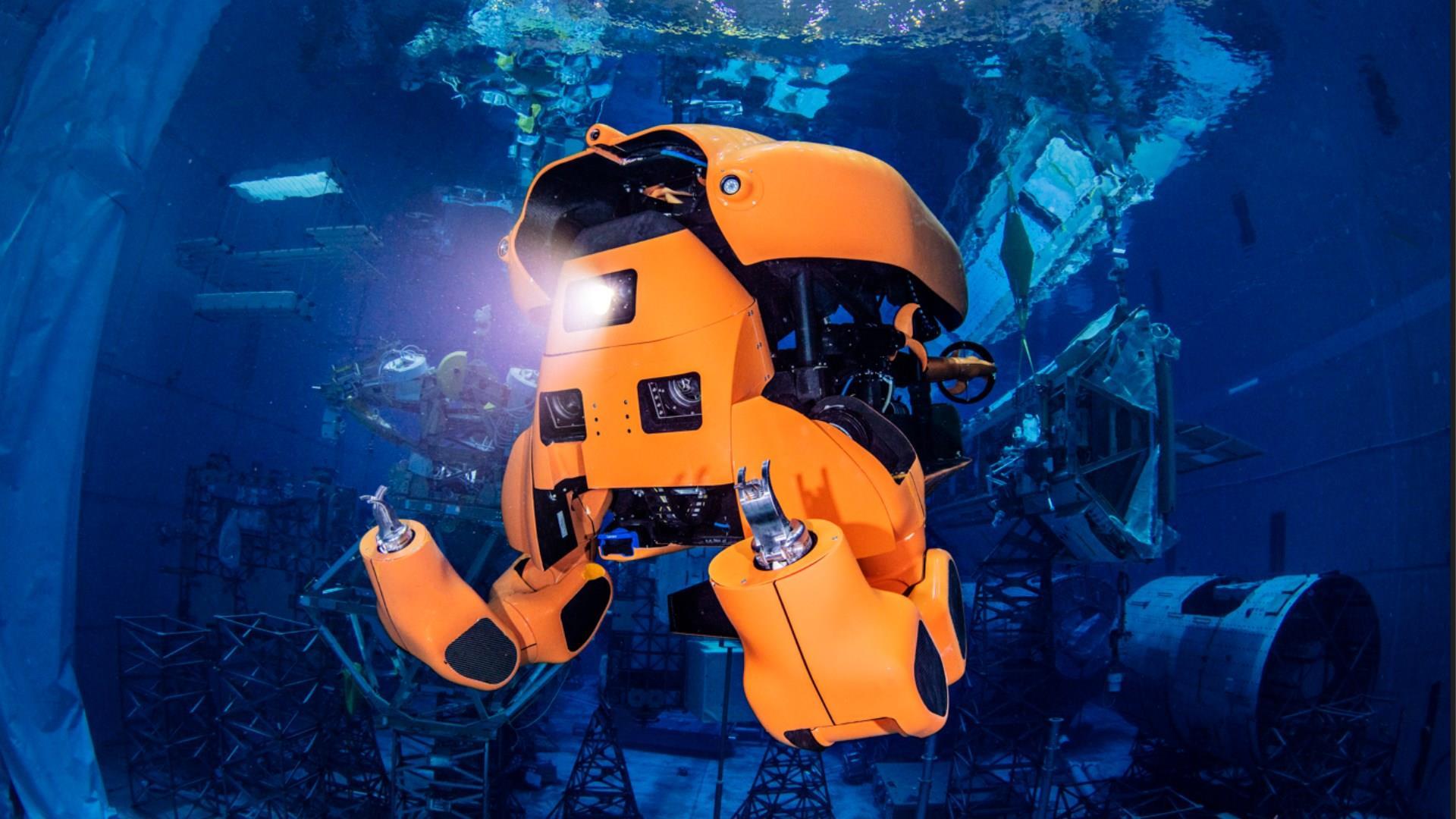 Использование подводных роботов. Подводный робот Акванавт. Подводный аппарат Sea Wasp. Гибридный подводный аппарат Кусто. Робот дайвер Aquanaut.