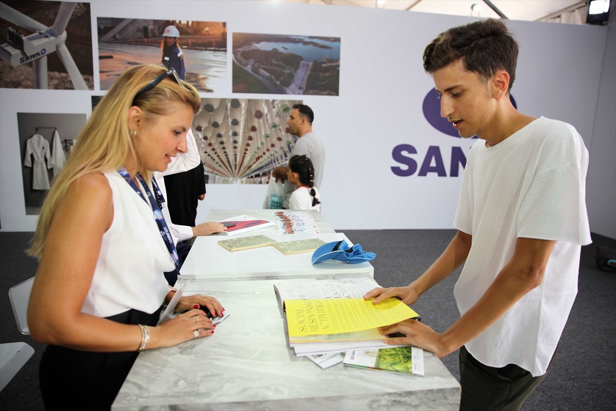 Teknofest Karadeniz'de öğrencilerin çevreci projeleri sergileniyo