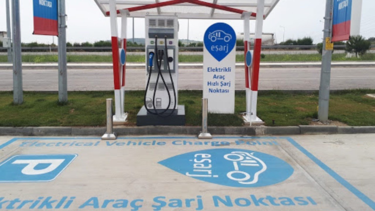 Eşarj ve Stellantis'den 200 şarj istasyonunu kapsayan iş birliği