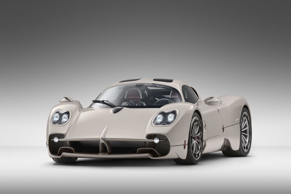 2023 Pagani Utopia tanıtıldı: İşte dudak uçuklatan fiyatı