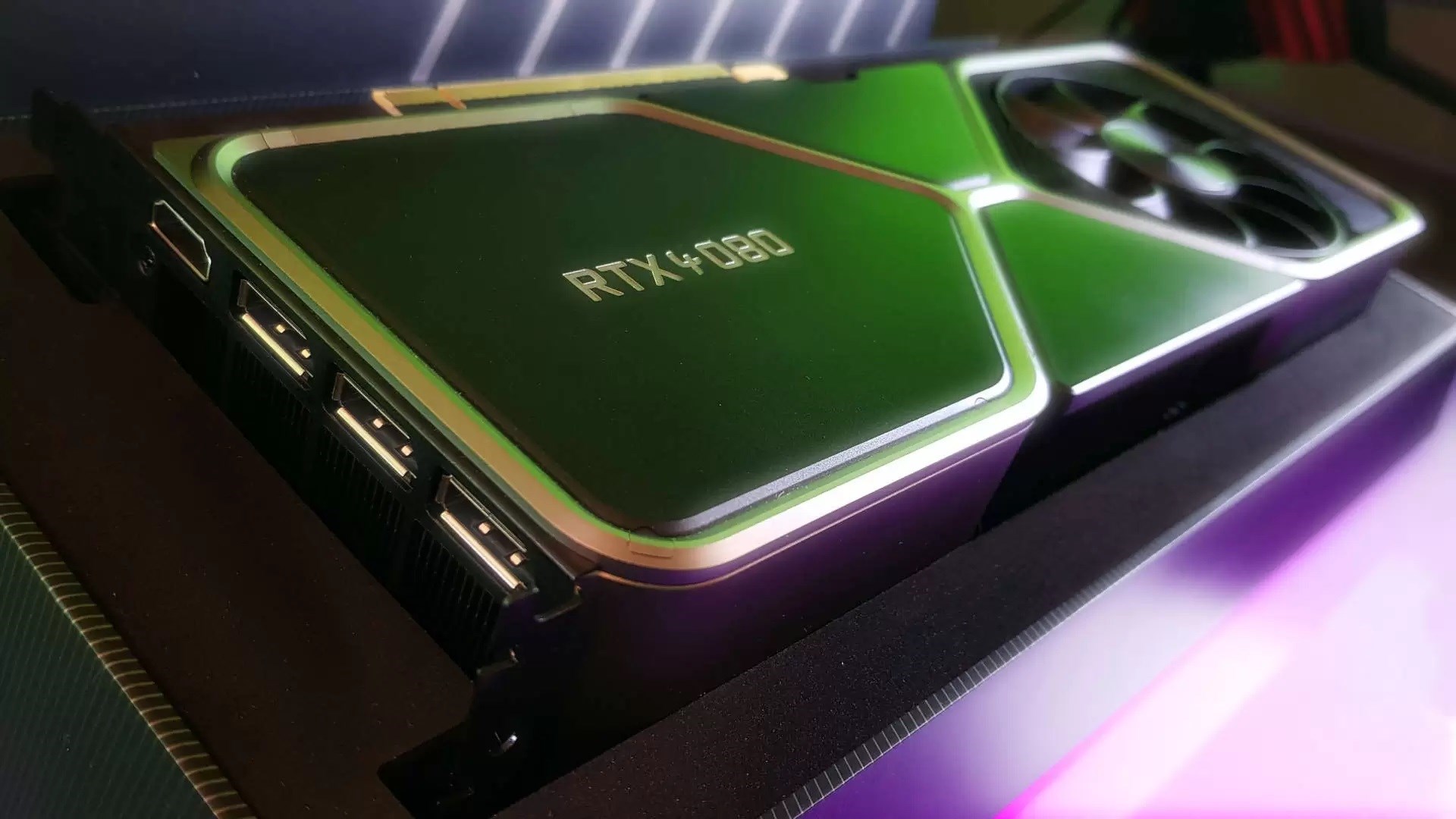 Nvidia GeForce RTX 4080 tanıtıldı! İşte özellikleri ve fiyatı