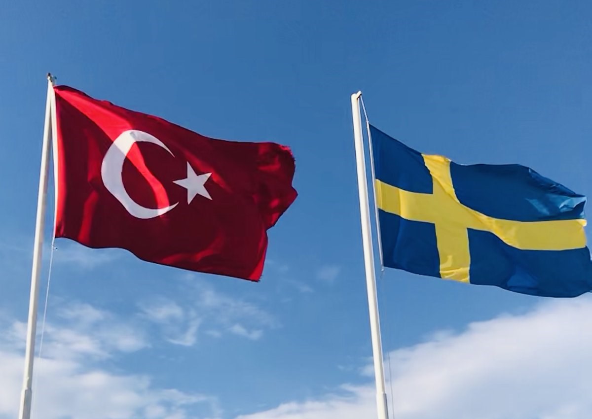 İsveç, Türkiye'ye uyguladığı silah ambargosunu kaldırdı