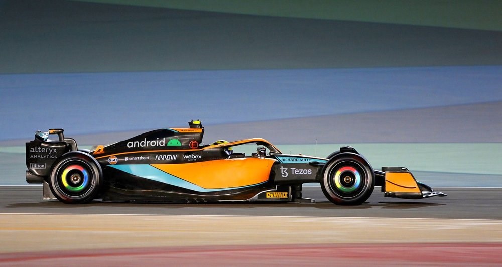 McLaren F1 Chrome Temalarını Test Sürüşüne Çıkarın!