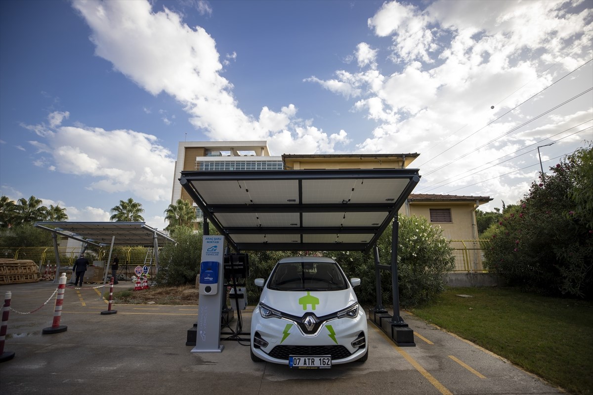 Elektrikli araçlar için güneş enerjili otopark Solar Carport