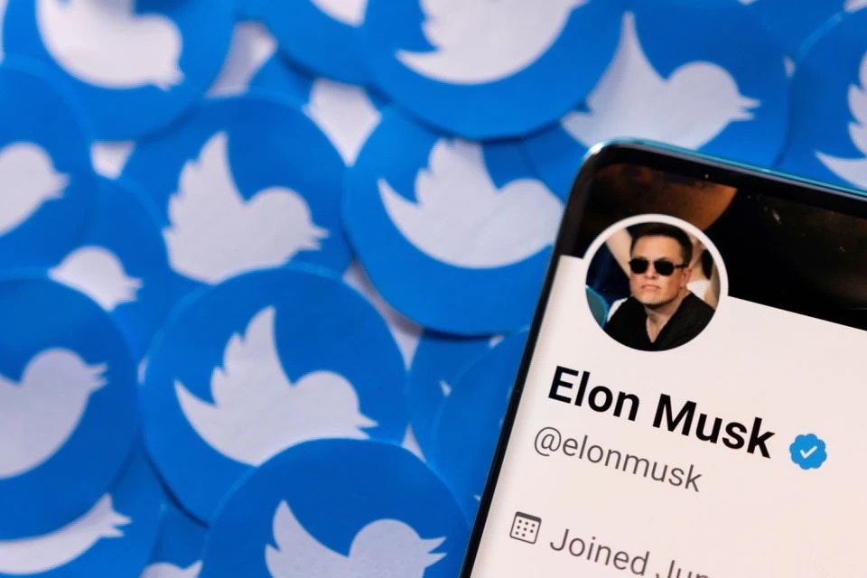 Elon Musk başa döndü