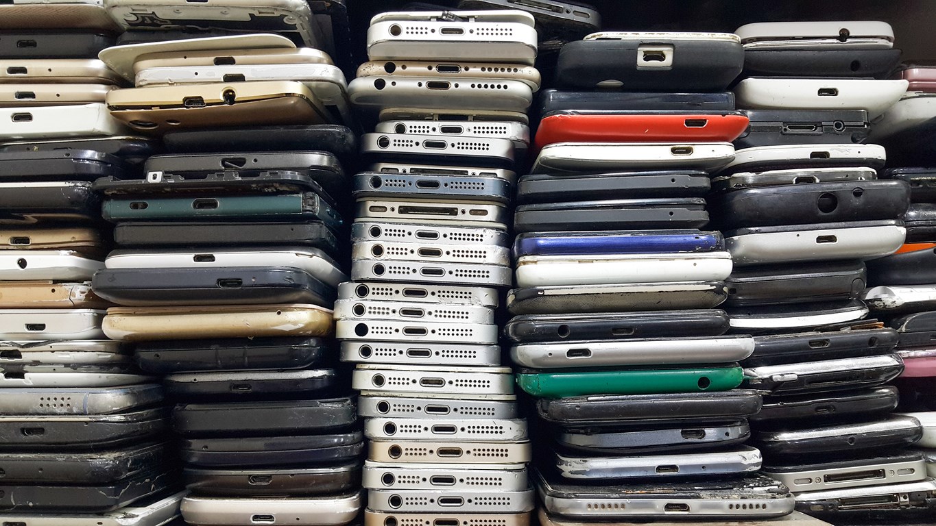 2022 yılında 5 milyardan daha fazla telefon çöpe atılacak