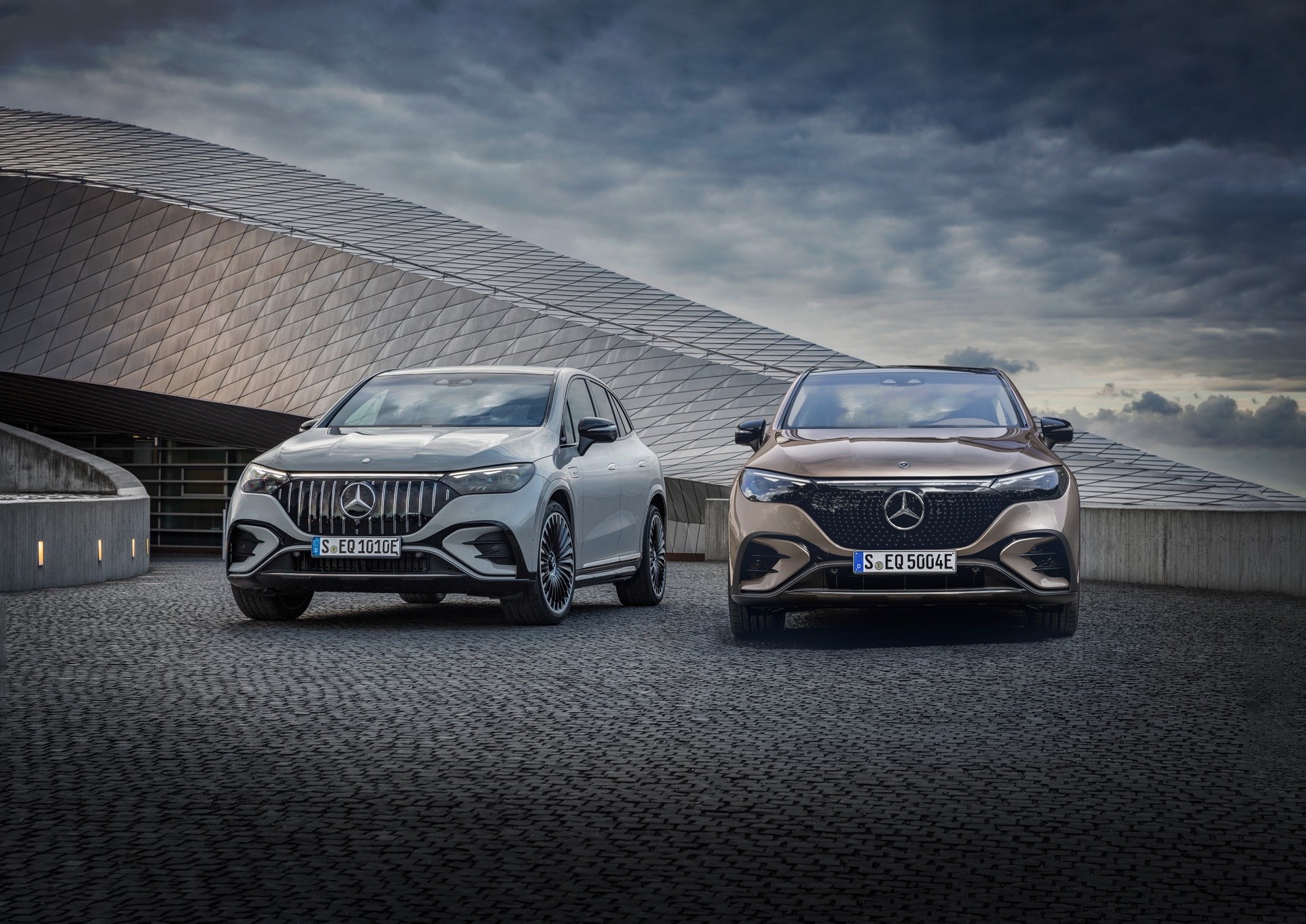 2023 Mercedes-Benz EQE SUV tanıtıldı: İşte tasarımı ve özellikler
