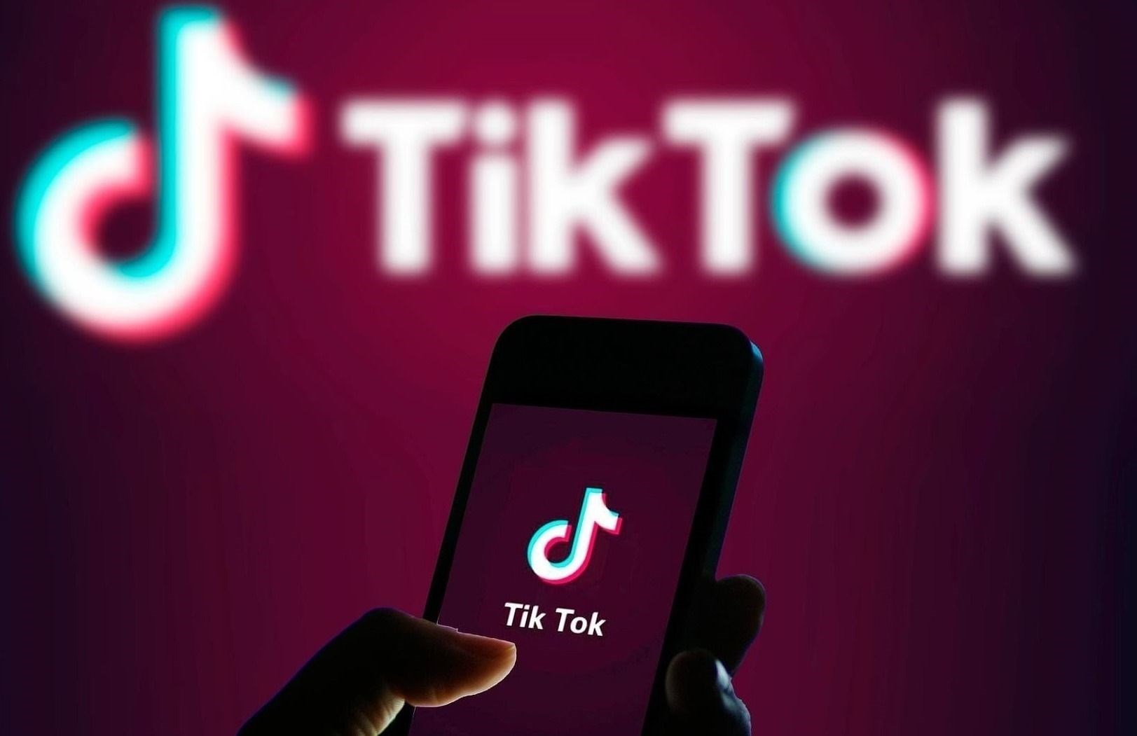 TikTok canlı yayınlarına 18 yaş sınırı geliyor