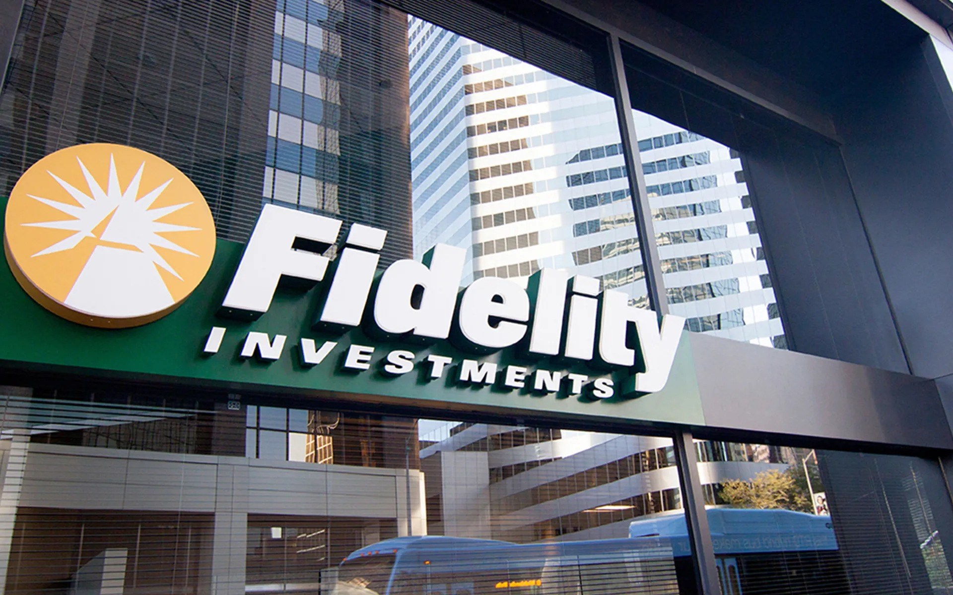 Varlık yönetim şirketi Fidelity, ETH alım satım hizmeti sunuyor