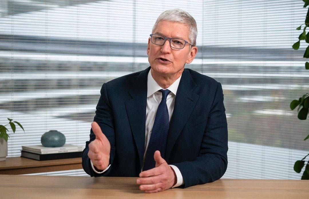Tim Cook, Apple aboneliklerine neden zam yaptıklarını açıkladı