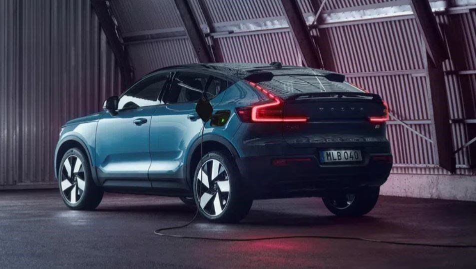 Yeni Volvo C40 Recharge Türkiye'de: İşte fiyatı ve özellikl