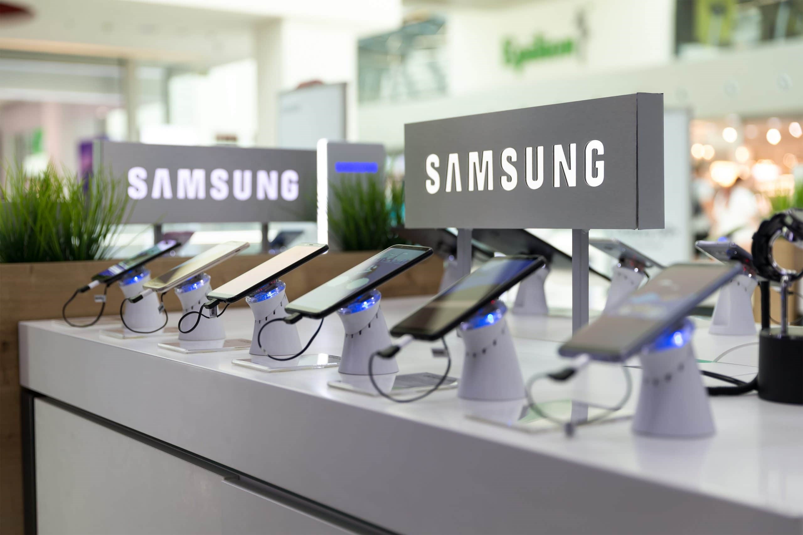 Samsung gelecek yıl akıllı telefon üretimini 30 milyon azaltacak