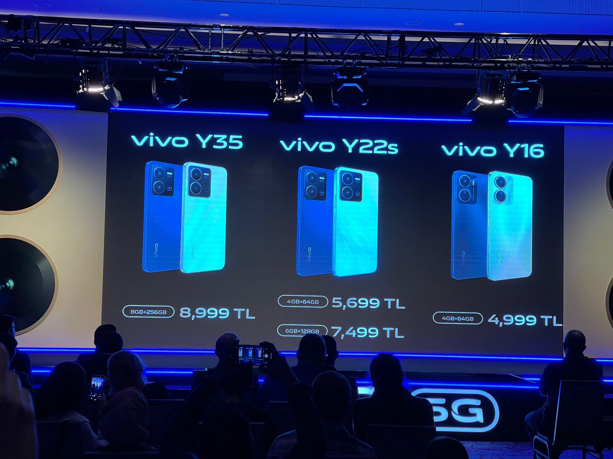 Vivo V25 5G Türkiye’de tanıtıldı: İşte fiyatı ve özellikleri